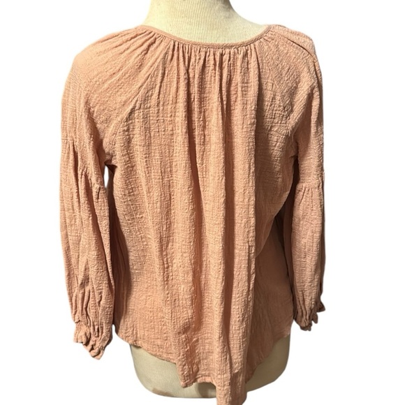 Olivaceous cute crepey boho pensant top size small - Picture 3 of 4